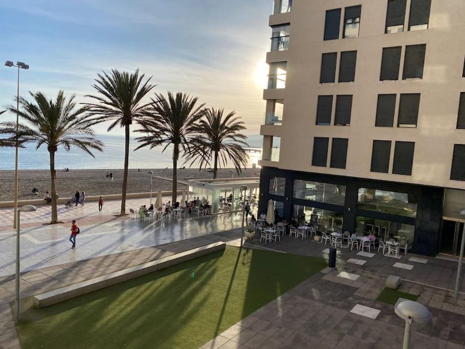 Casa Del Mar Luxury. Primera Linea De Playa Almería Kültér fotó